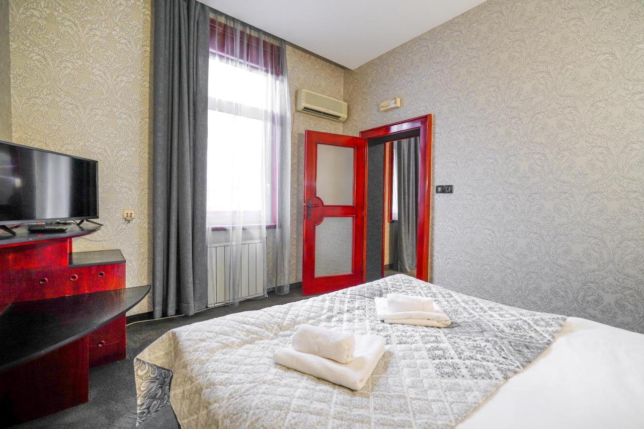 Hotel Central Club Sofia Esterno foto
